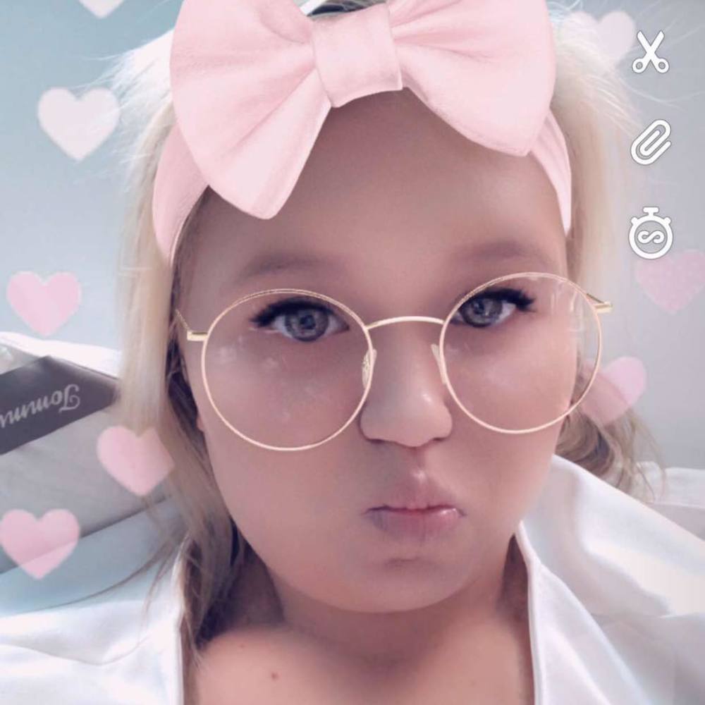 Meet your Posher, Madisyn